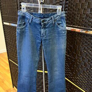 Robin's Jean - Classic styling -